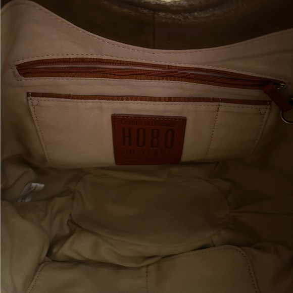 HOBO Georgia Metallic Shimmer Leather Convertible Bag Gold Circle Handle - Picture 5 of 7